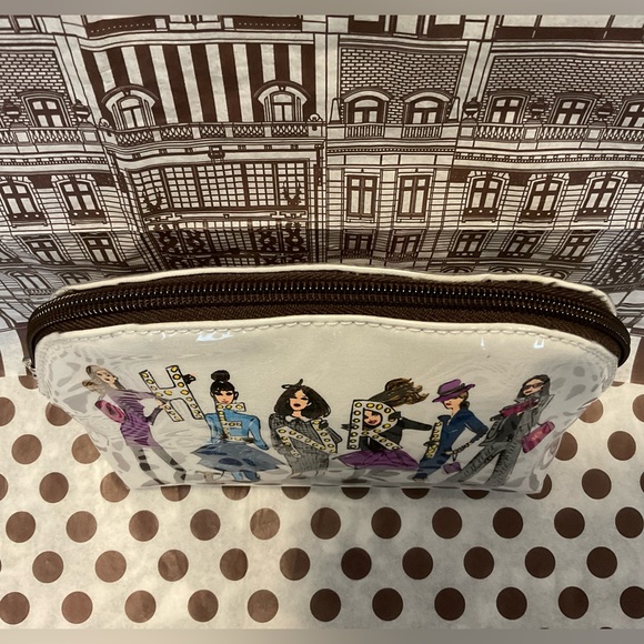 Henri Bendel Bendel Girls Zippered Bag - Picture 4 of 12